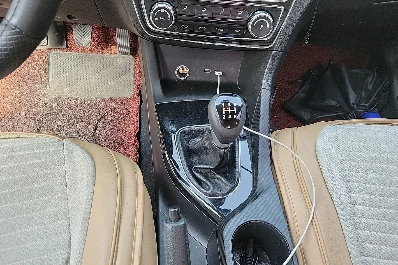 2019 Soueast A5 1.5L 120HP L4 5MT,autocango,china used car exporter,china ev exporter,chinese used car exporter,chinese used ev exporter