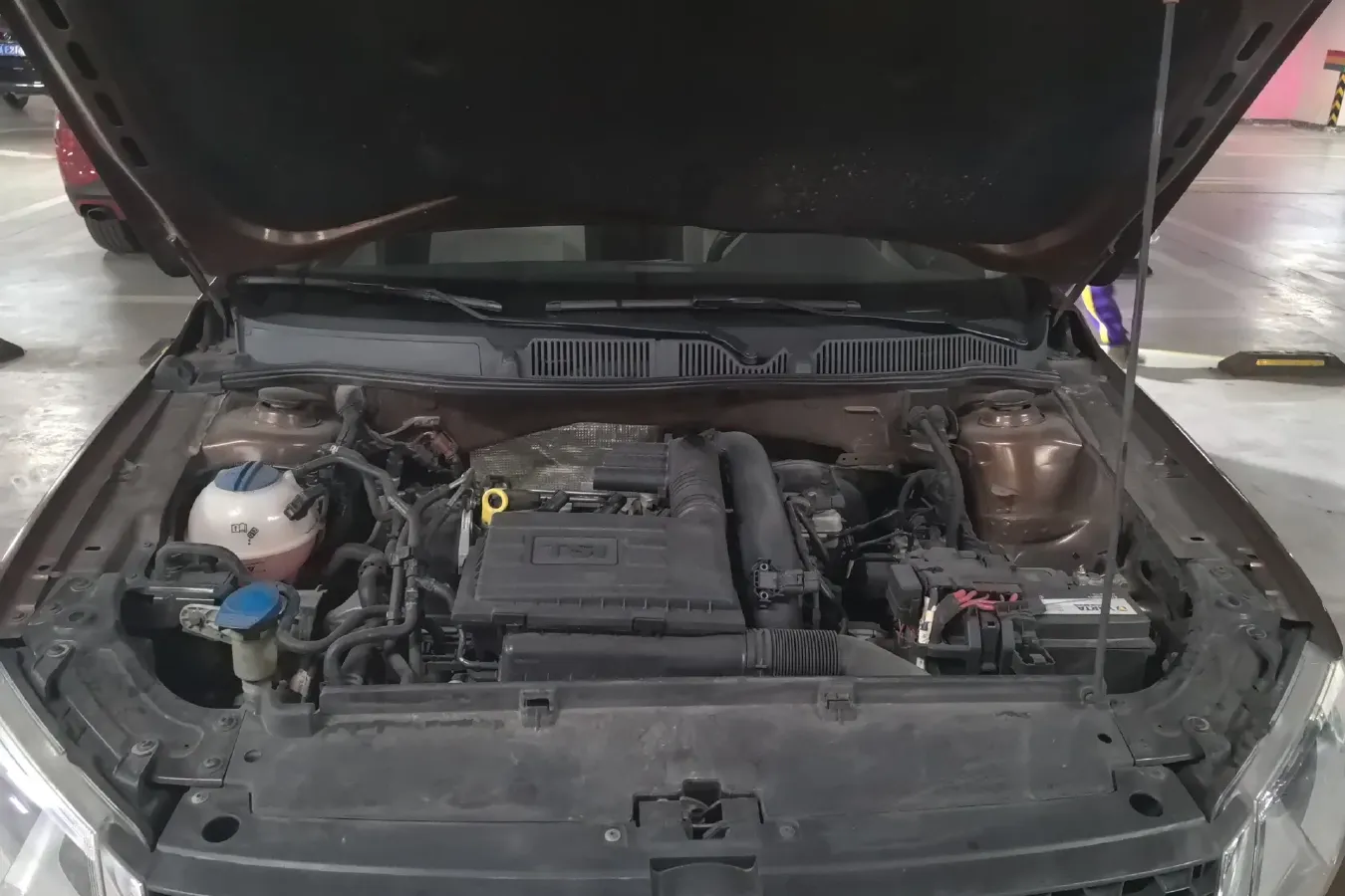 2014 Volkswagen Cross Lavida 1.4T 131HP L4 7DCT,autocango,china used car exporter,china ev exporter,chinese used car exporter,chinese used ev exporter