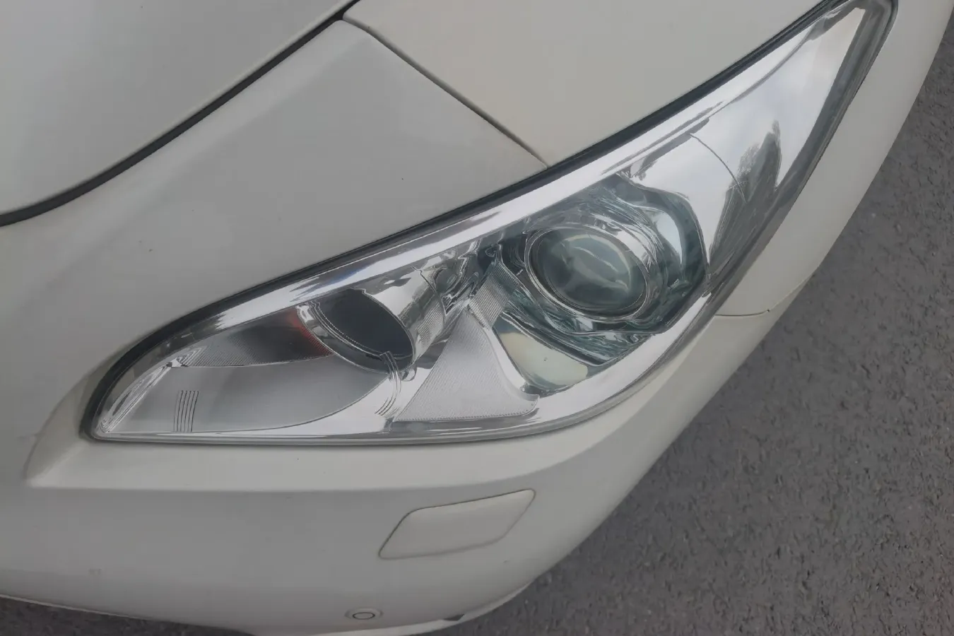 2013 Infiniti Q70 2.5L 235HP V6 7AT,autocango,china used car exporter,china ev exporter,chinese used car exporter,chinese used ev exporter