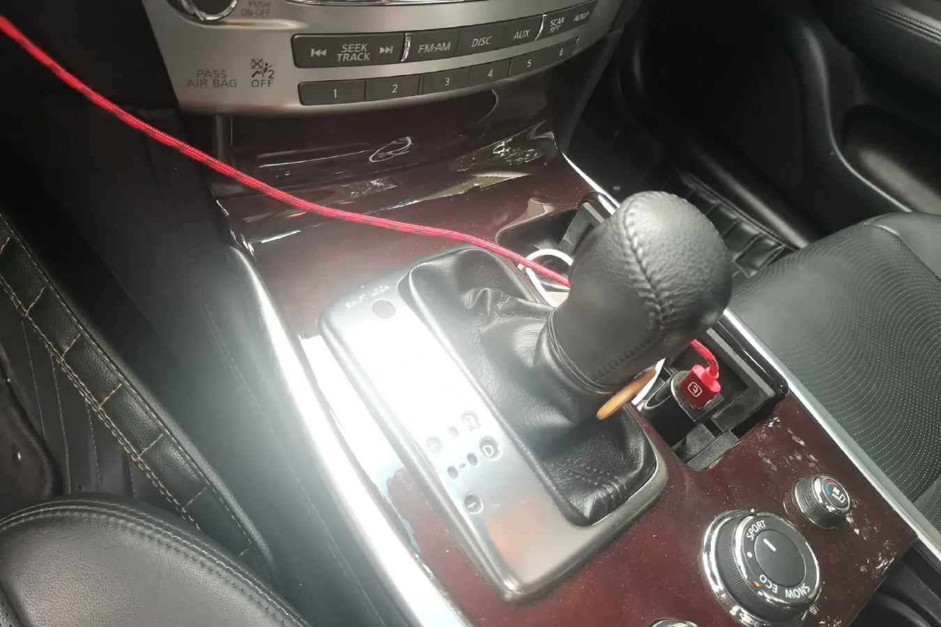 2013 Infiniti Q70 2.5L 235HP V6 7AT,autocango,china used car exporter,china ev exporter,chinese used car exporter,chinese used ev exporter