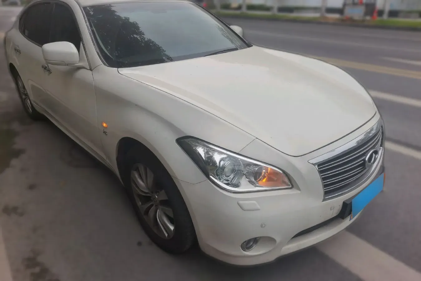 2013 Infiniti Q70 2.5L 235HP V6 7AT,autocango,china used car exporter,china ev exporter,chinese used car exporter,chinese used ev exporter
