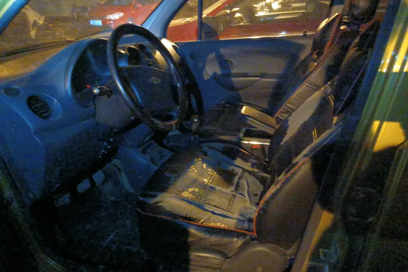 2010 BaoJun LeChi 1.0L 69HP L4 5MT,autocango,china used car exporter,china ev exporter,chinese used car exporter,chinese used ev exporter