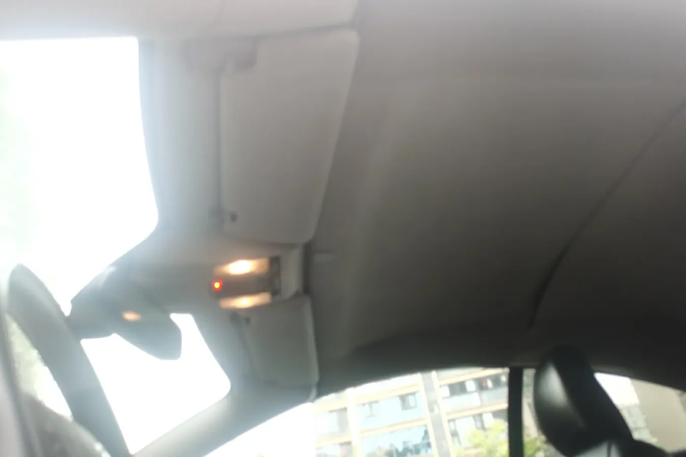 2010 Volvo C70 2.5T 230HP L5 5AT,autocango,china used car exporter,china ev exporter,chinese used car exporter,chinese used ev exporter