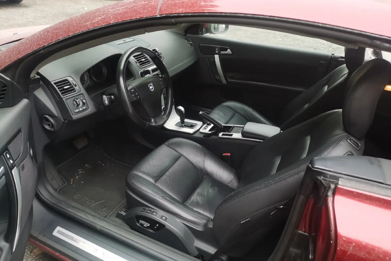 2010 Volvo C70 2.5T 230HP L5 5AT,autocango,china used car exporter,china ev exporter,chinese used car exporter,chinese used ev exporter