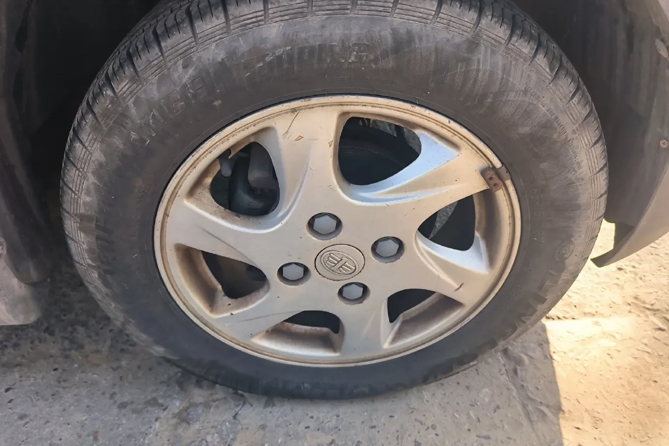 2013 FAW Senia S80 1.5L 109HP L4 5MT,autocango,china used car exporter,china ev exporter,chinese used car exporter,chinese used ev exporter