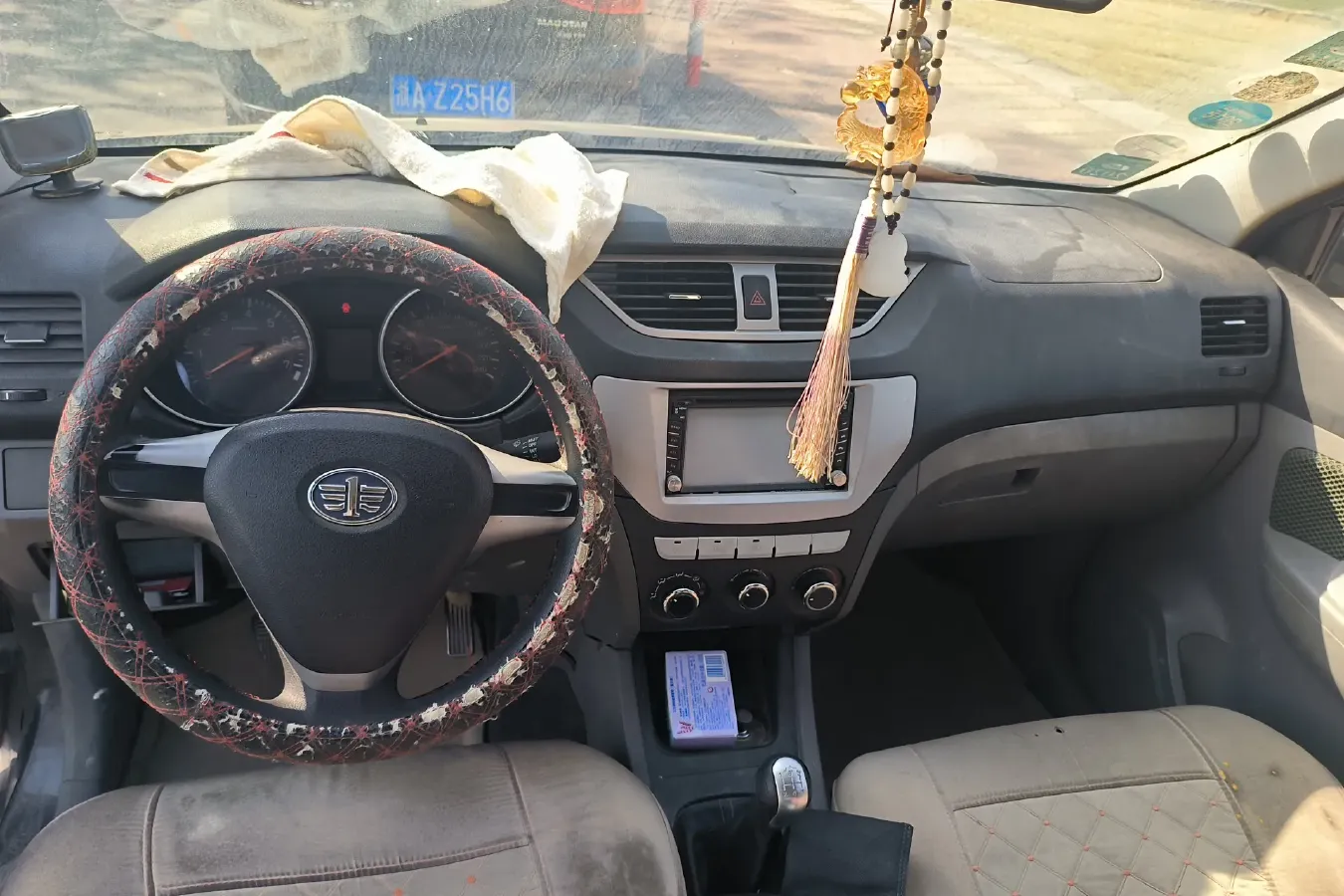 2013 FAW Senia S80 1.5L 109HP L4 5MT,autocango,china used car exporter,china ev exporter,chinese used car exporter,chinese used ev exporter