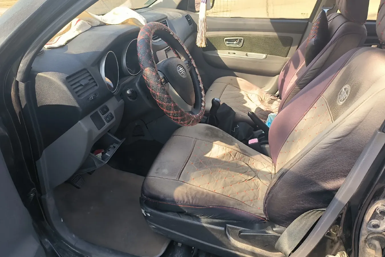 2013 FAW Senia S80 1.5L 109HP L4 5MT,autocango,china used car exporter,china ev exporter,chinese used car exporter,chinese used ev exporter