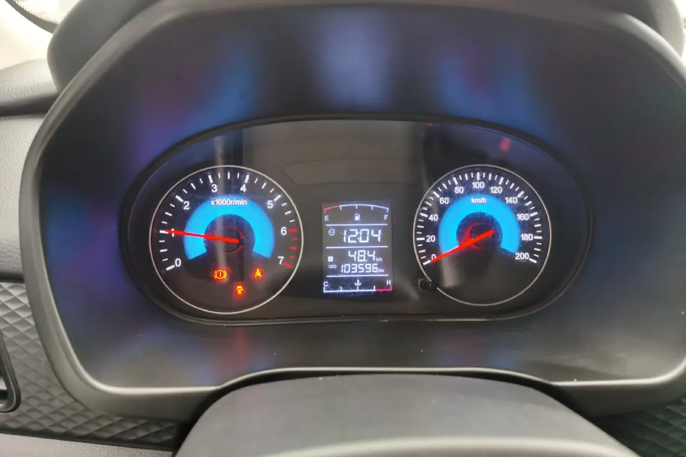 2018 DongFeng Fengon Fengon 330 1.5L 109HP L4 5MT,autocango,china used car exporter,china ev exporter,chinese used car exporter,chinese used ev exporter