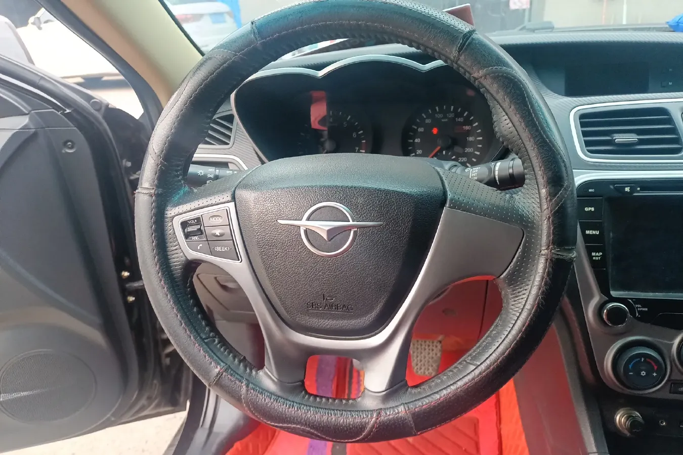 2016 HaiMa Family 1.6L 125HP L4 6MT,autocango,china used car exporter,china ev exporter,chinese used car exporter,chinese used ev exporter