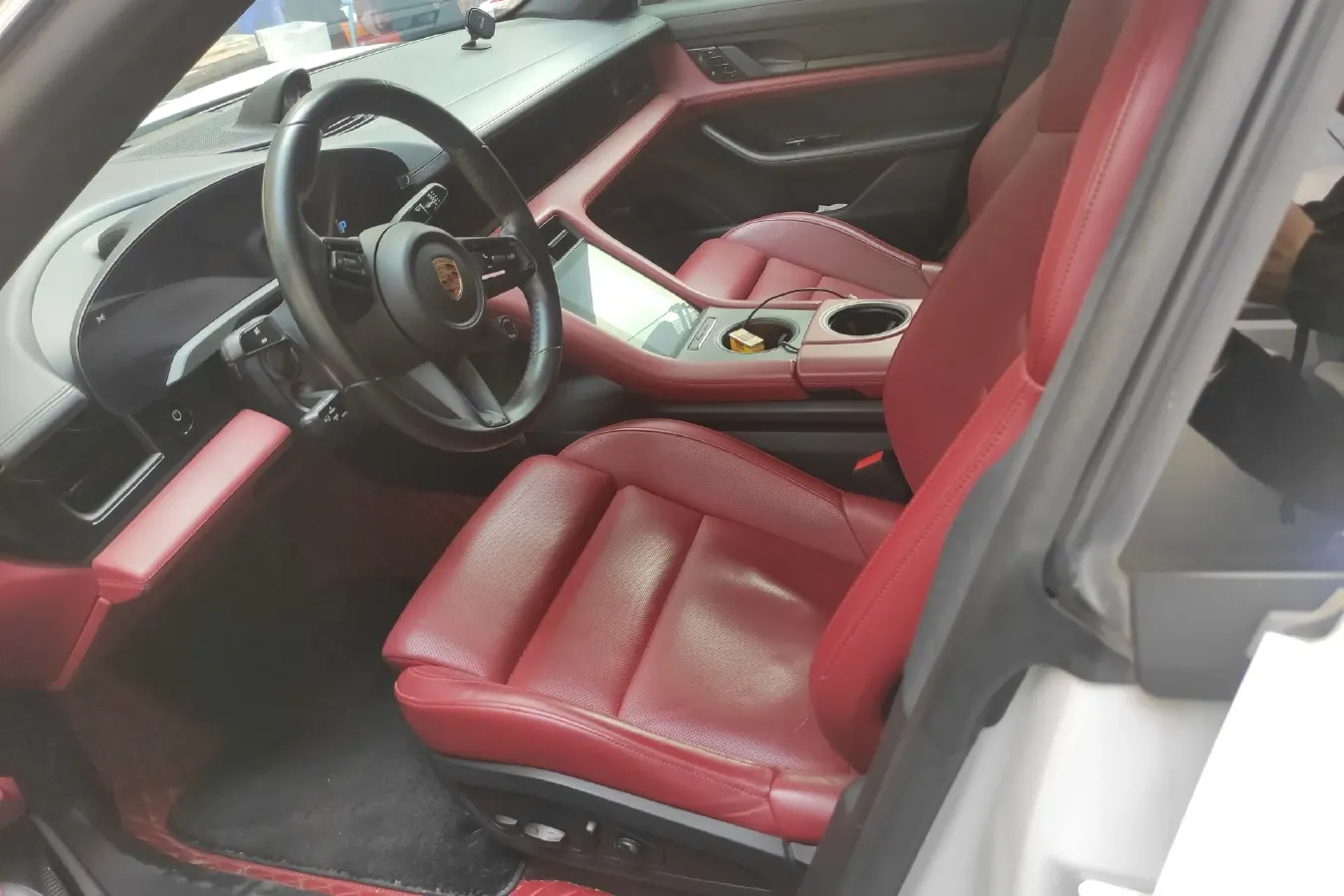 2020 Porsche Taycan 2AT BEV 79.2KWH,autocango,china used car exporter,china ev exporter,chinese used car exporter,chinese used ev exporter