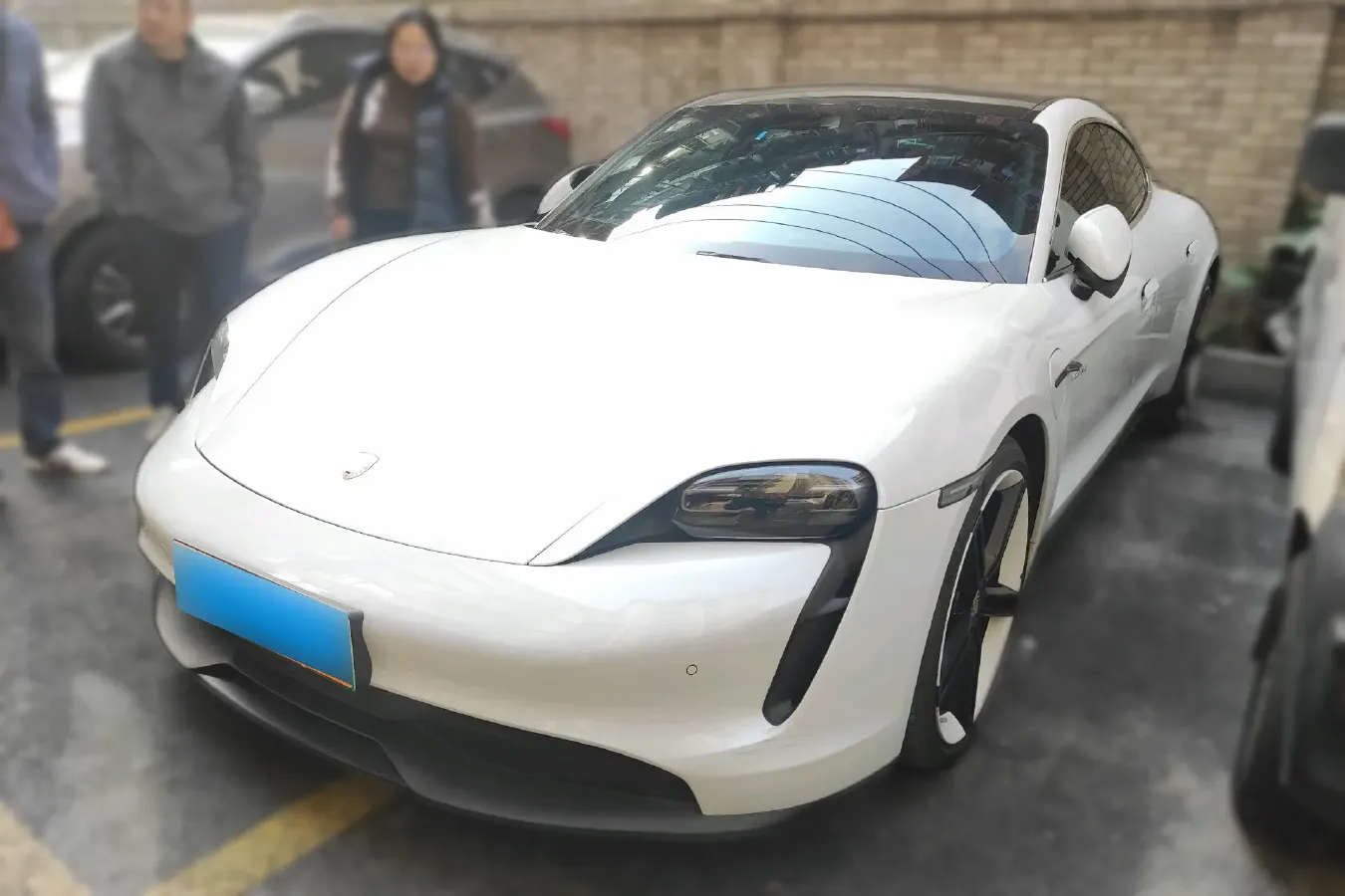 2020 Porsche Taycan 2AT BEV 79.2KWH,autocango,china used car exporter,china ev exporter,chinese used car exporter,chinese used ev exporter