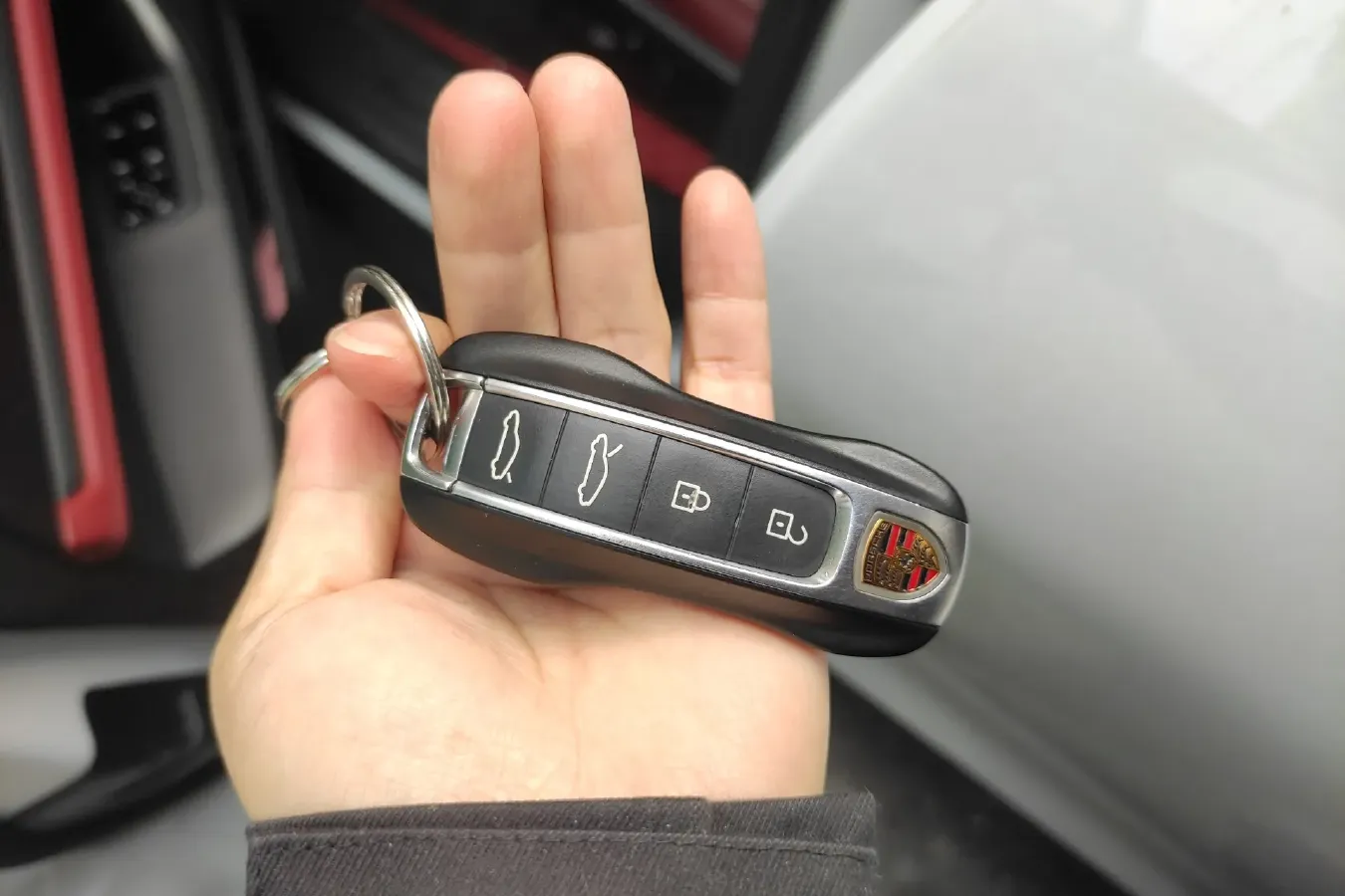 2020 Porsche Taycan 2AT BEV 79.2KWH,autocango,china used car exporter,china ev exporter,chinese used car exporter,chinese used ev exporter