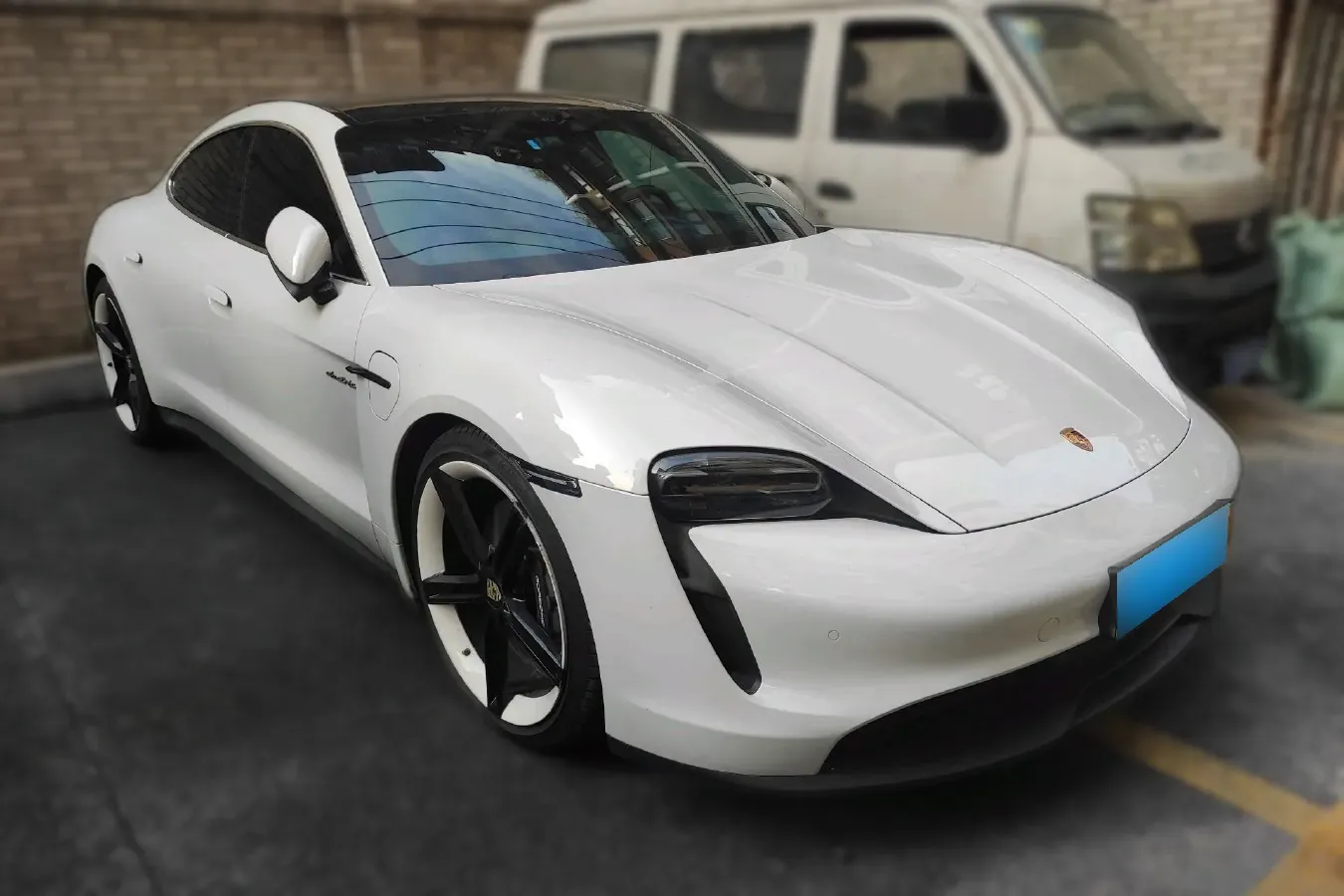 2020 Porsche Taycan 2AT BEV 79.2KWH,autocango,china used car exporter,china ev exporter,chinese used car exporter,chinese used ev exporter