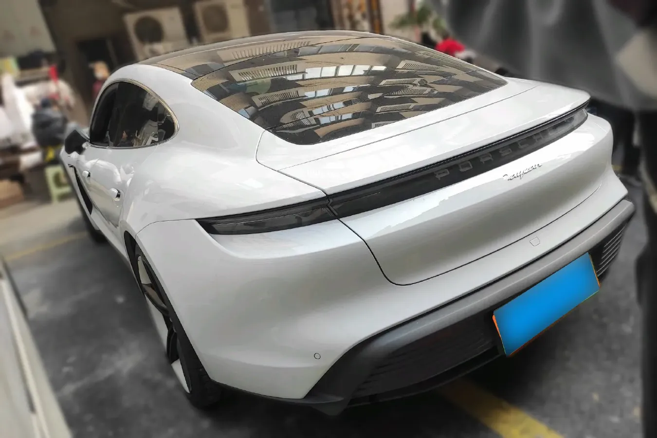 2020 Porsche Taycan 2AT BEV 79.2KWH,autocango,china used car exporter,china ev exporter,chinese used car exporter,chinese used ev exporter