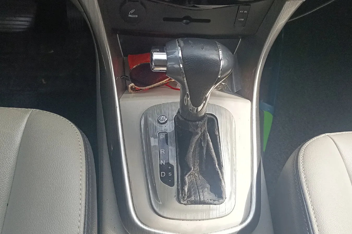 2016 DongFeng Forthing S500 1.6L 122HP L4 CVT,autocango,china used car exporter,china ev exporter,chinese used car exporter,chinese used ev exporter