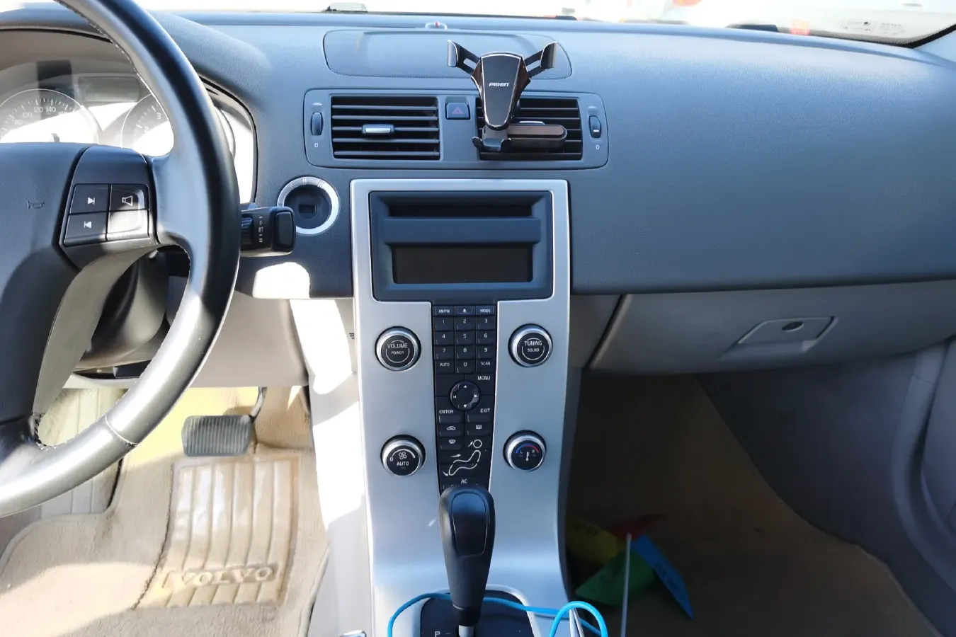 2011 Volvo S40 2.0L 141HP L4 6DCT,autocango,china used car exporter,china ev exporter,chinese used car exporter,chinese used ev exporter