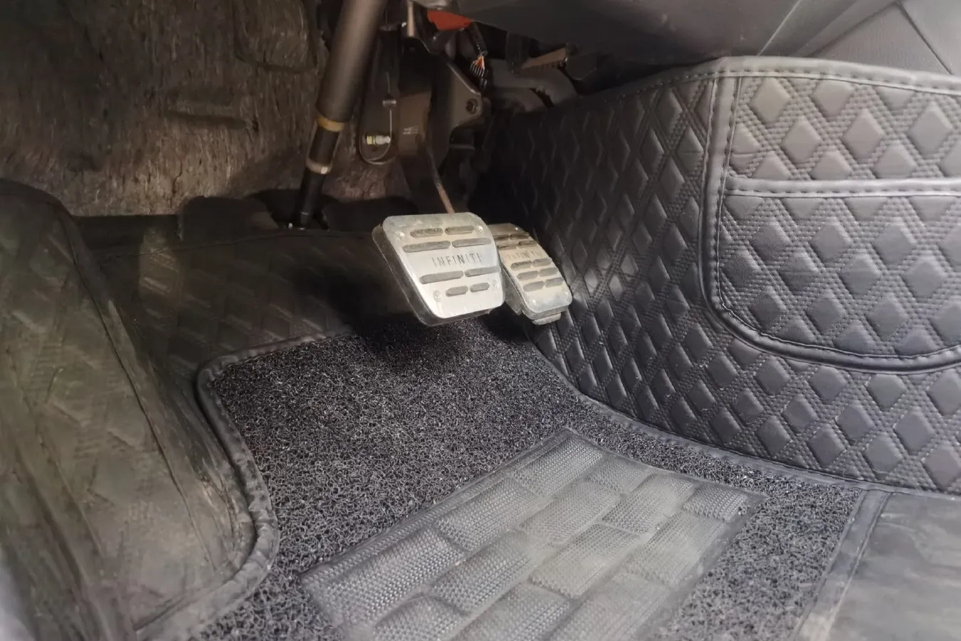 2014 Infiniti ESQ 1.6L 116HP L4 CVT,autocango,china used car exporter,china ev exporter,chinese used car exporter,chinese used ev exporter