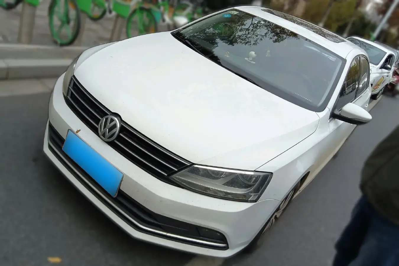 2018 Volkswagen Sagitar 1.4T 150HP L4 7DCT