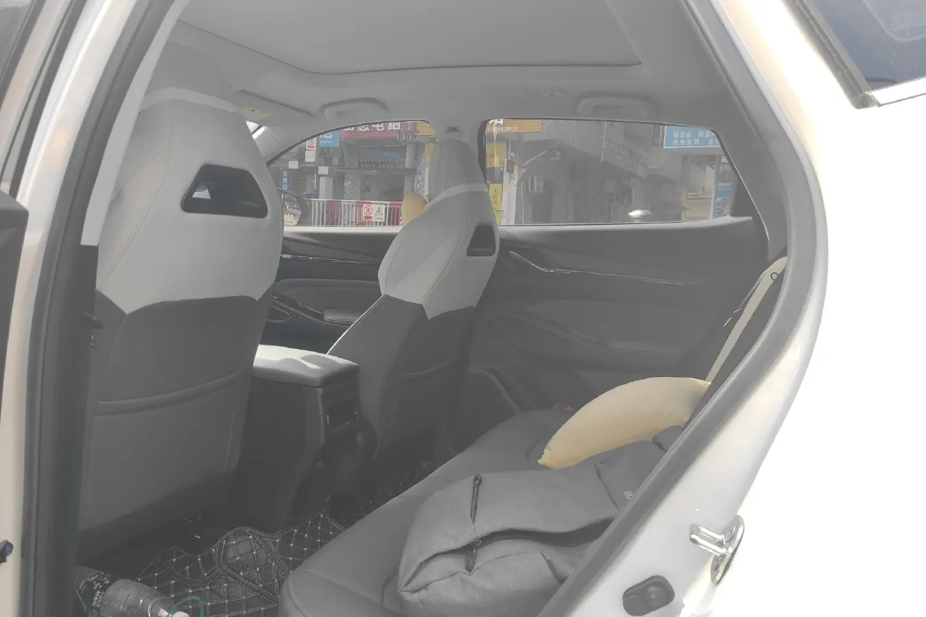 2023 ChangAn Oshan X5 Plus 1.5T 188HP L4 7DCT,autocango,china used car exporter,china ev exporter,chinese used car exporter,chinese used ev exporter