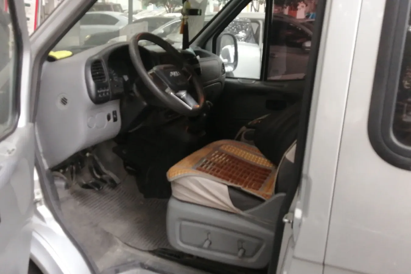 2019 JMC TeShun 2.8T 116HP L4 5MT,autocango,china used car exporter,china ev exporter,chinese used car exporter,chinese used ev exporter