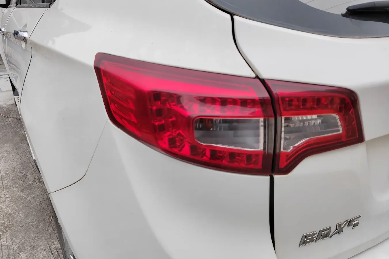 2015 Landwind X5 1.5T 150HP L4 CVT,autocango,china used car exporter,china ev exporter,chinese used car exporter,chinese used ev exporter