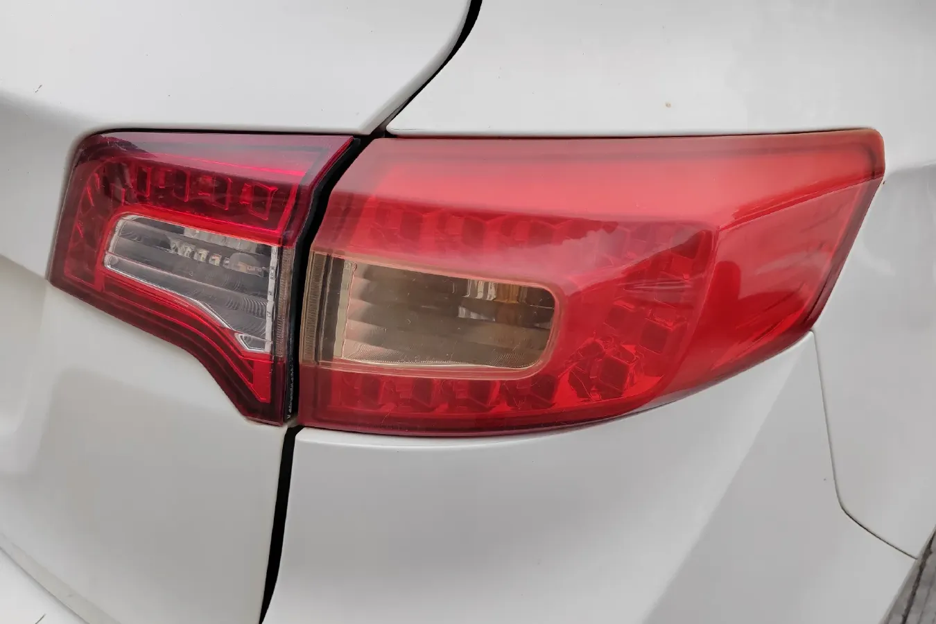 2015 Landwind X5 1.5T 150HP L4 CVT,autocango,china used car exporter,china ev exporter,chinese used car exporter,chinese used ev exporter