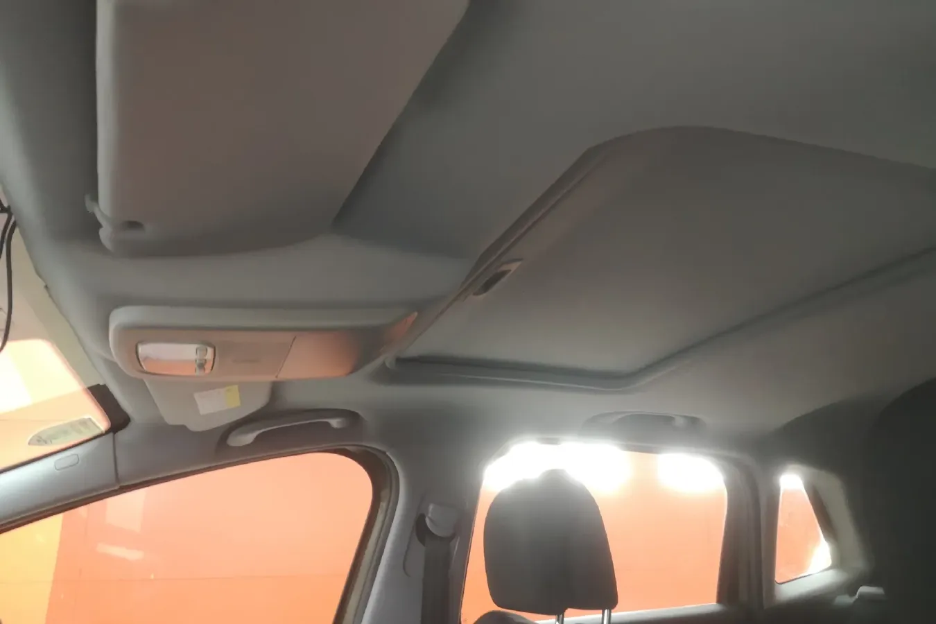 2016 Peugeot 3008 2.0L 147HP L4 6AT,autocango,china used car exporter,china ev exporter,chinese used car exporter,chinese used ev exporter