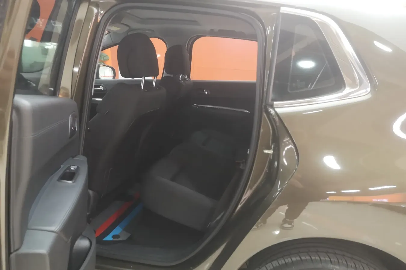 2016 Peugeot 3008 2.0L 147HP L4 6AT,autocango,china used car exporter,china ev exporter,chinese used car exporter,chinese used ev exporter