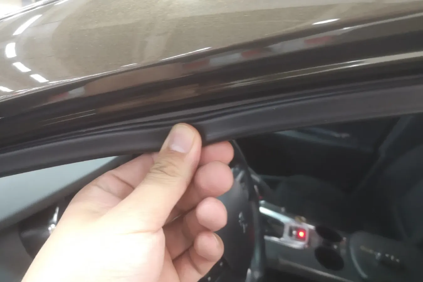 2016 Peugeot 3008 2.0L 147HP L4 6AT,autocango,china used car exporter,china ev exporter,chinese used car exporter,chinese used ev exporter