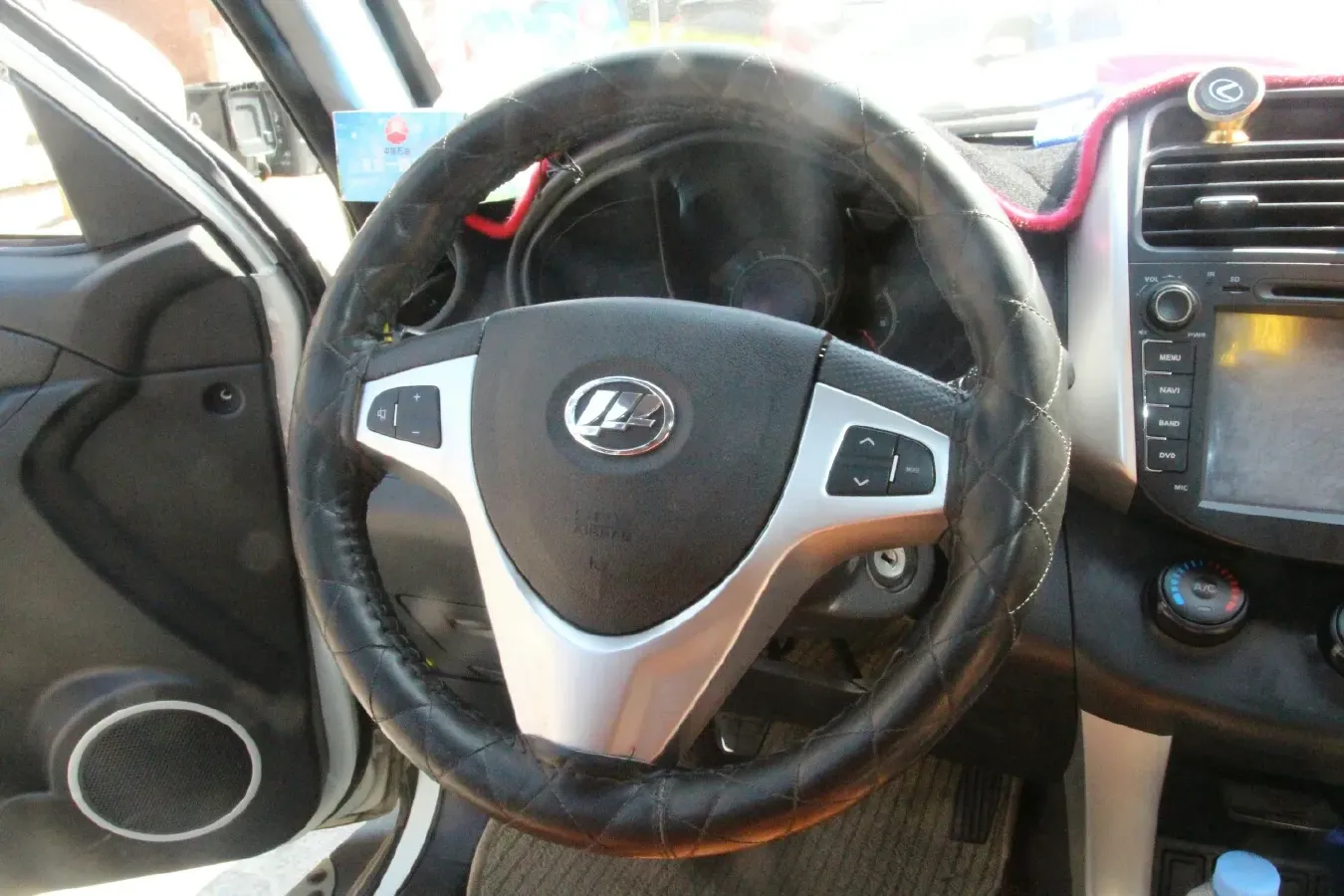 2012 LiFan X60 1.8L 133HP L4 5MT,autocango,china used car exporter,china ev exporter,chinese used car exporter,chinese used ev exporter