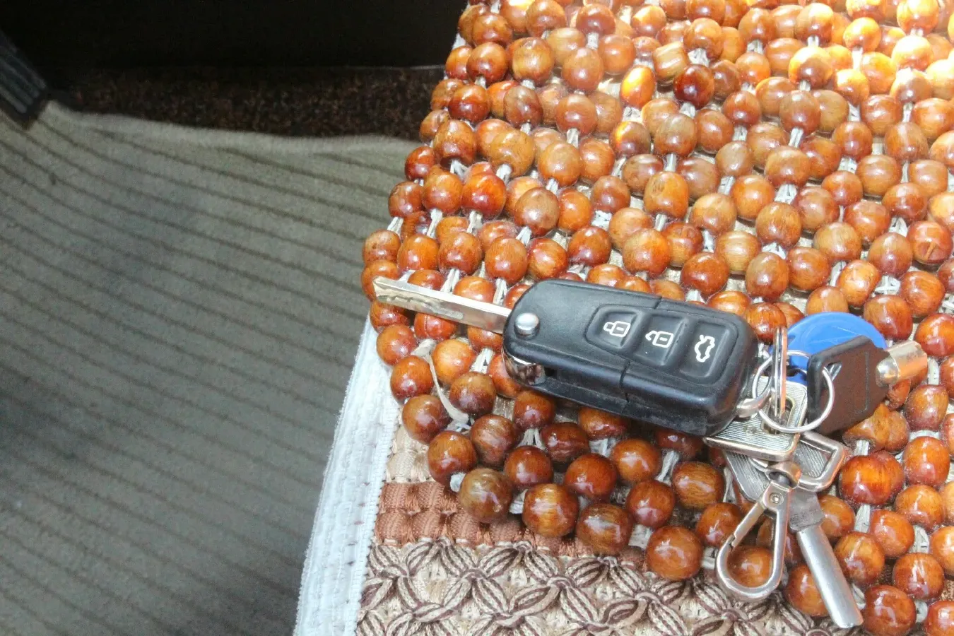 2012 LiFan X60 1.8L 133HP L4 5MT,autocango,china used car exporter,china ev exporter,chinese used car exporter,chinese used ev exporter