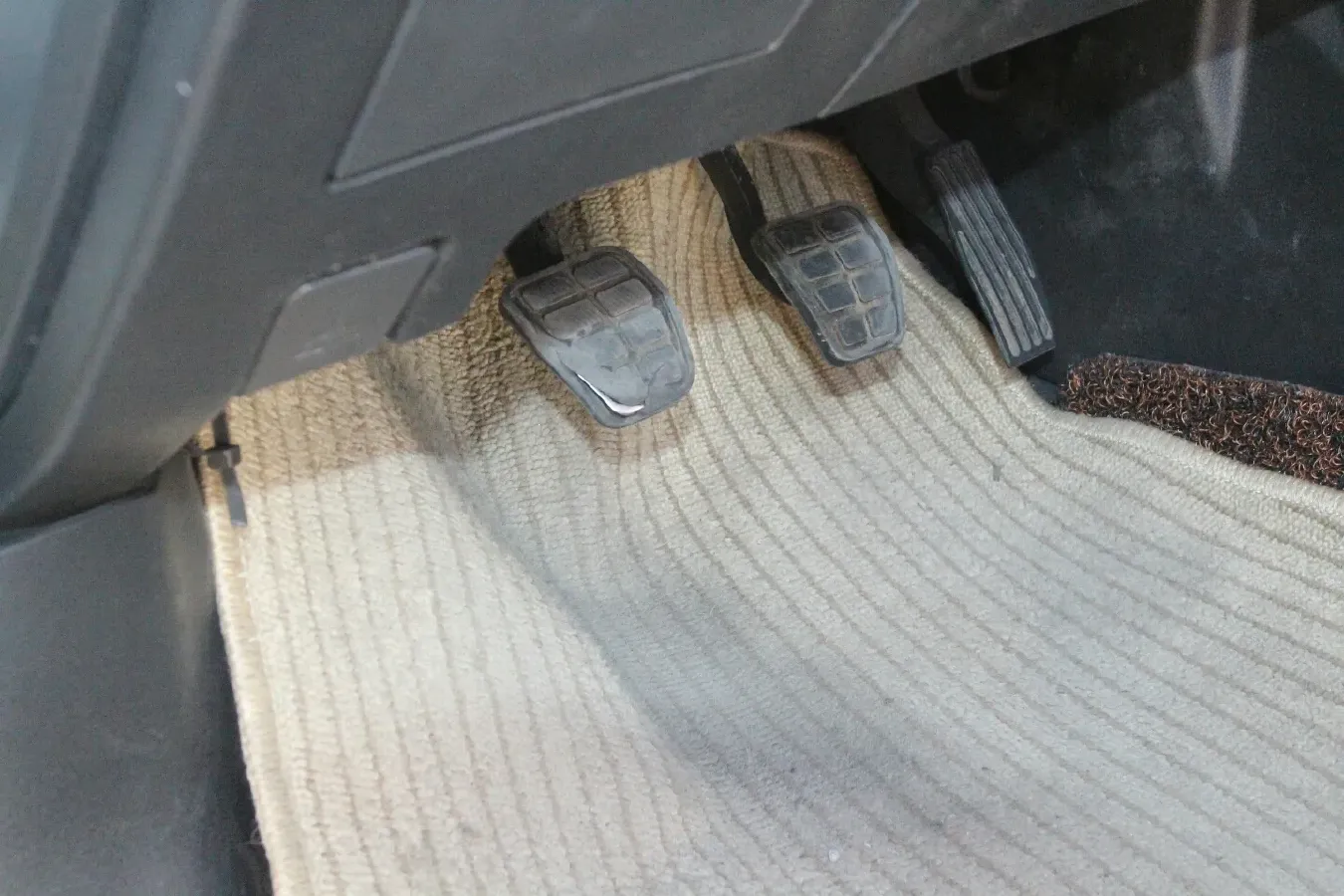 2012 LiFan X60 1.8L 133HP L4 5MT,autocango,china used car exporter,china ev exporter,chinese used car exporter,chinese used ev exporter