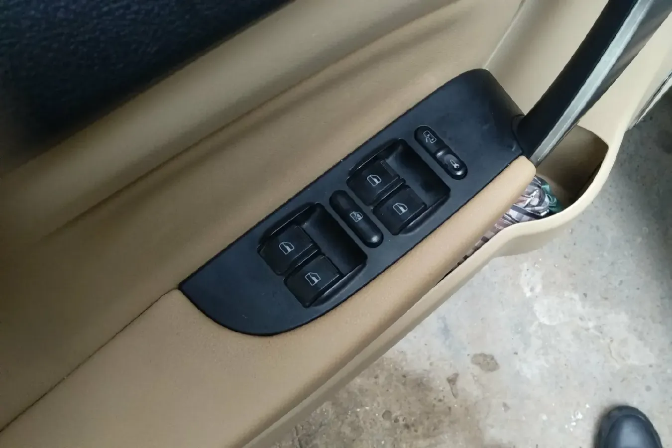 2010 Chery A3 1.6L 126HP L4 5MT,autocango,china used car exporter,china ev exporter,chinese used car exporter,chinese used ev exporter