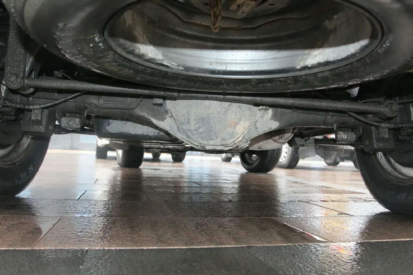 2012 Landwind X8 2.0L 133HP L4 5MT,autocango,china used car exporter,china ev exporter,chinese used car exporter,chinese used ev exporter