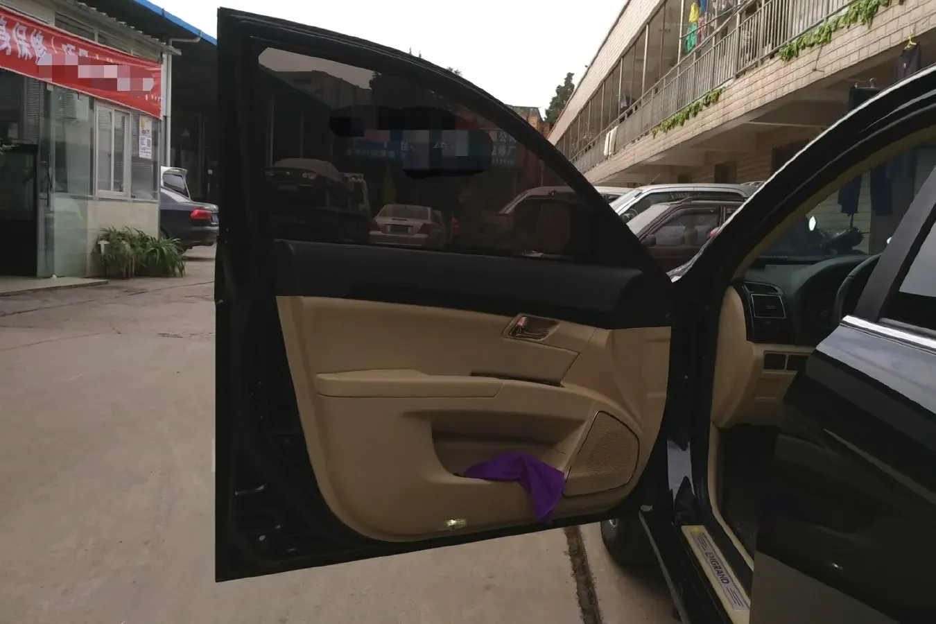 2015 Geely EC8 2.0L 141HP L4 5MT,autocango,china used car exporter,china ev exporter,chinese used car exporter,chinese used ev exporter