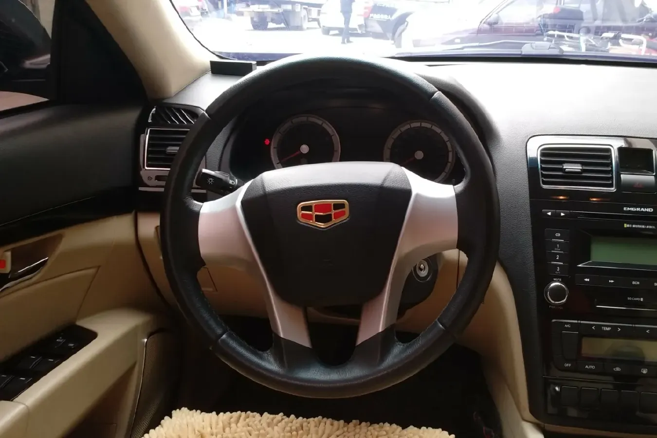 2015 Geely EC8 2.0L 141HP L4 5MT,autocango,china used car exporter,china ev exporter,chinese used car exporter,chinese used ev exporter