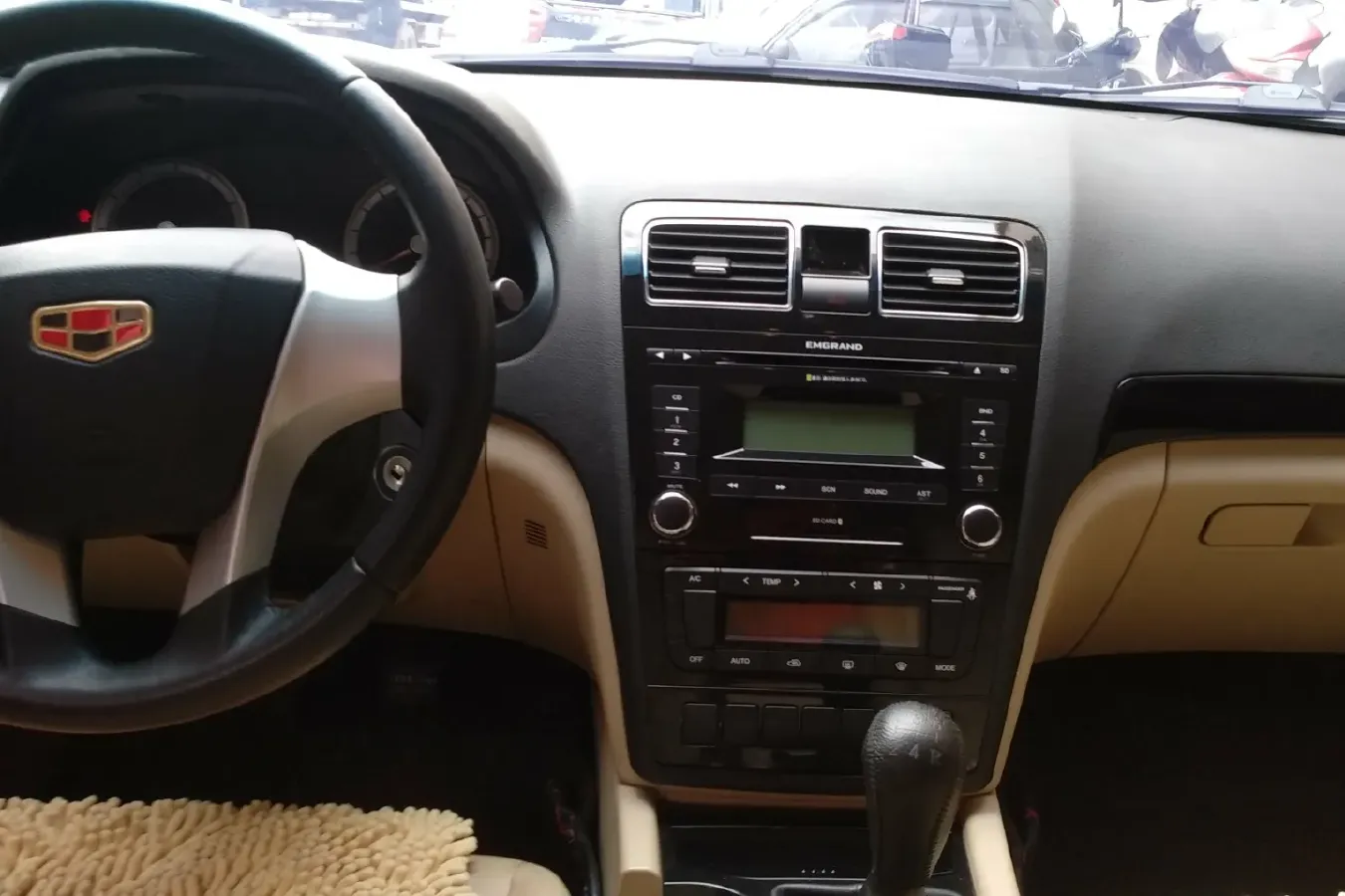 2015 Geely EC8 2.0L 141HP L4 5MT,autocango,china used car exporter,china ev exporter,chinese used car exporter,chinese used ev exporter