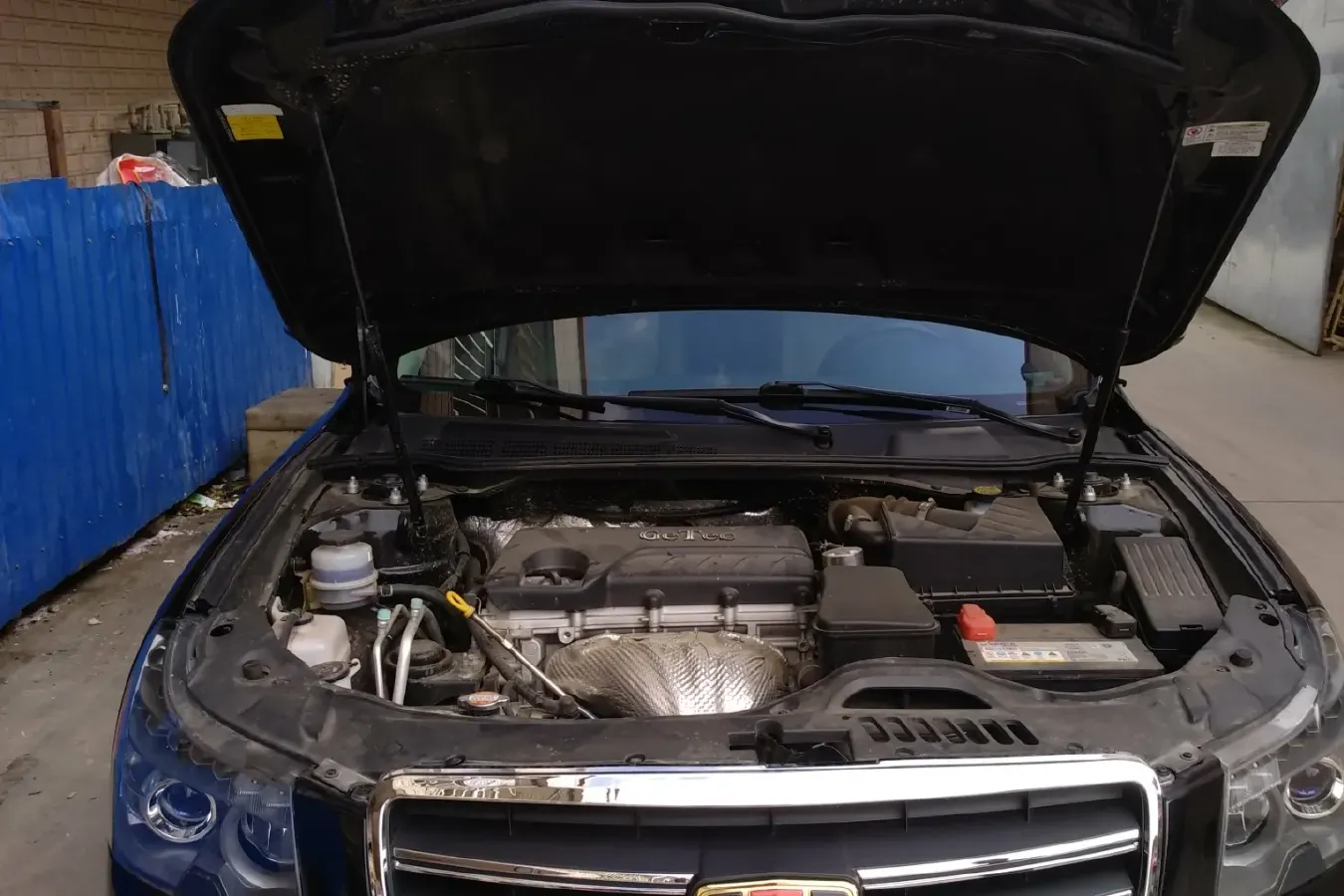 2015 Geely EC8 2.0L 141HP L4 5MT,autocango,china used car exporter,china ev exporter,chinese used car exporter,chinese used ev exporter