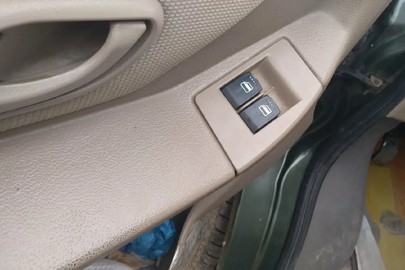 2011 DongFeng DFSK V27 1.3L 82HP L4 5MT,autocango,china used car exporter,china ev exporter,chinese used car exporter,chinese used ev exporter