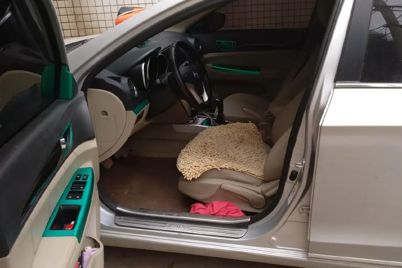 2014 ChangAn Eado 1.6L 125HP L4 5MT,autocango,china used car exporter,china ev exporter,chinese used car exporter,chinese used ev exporter