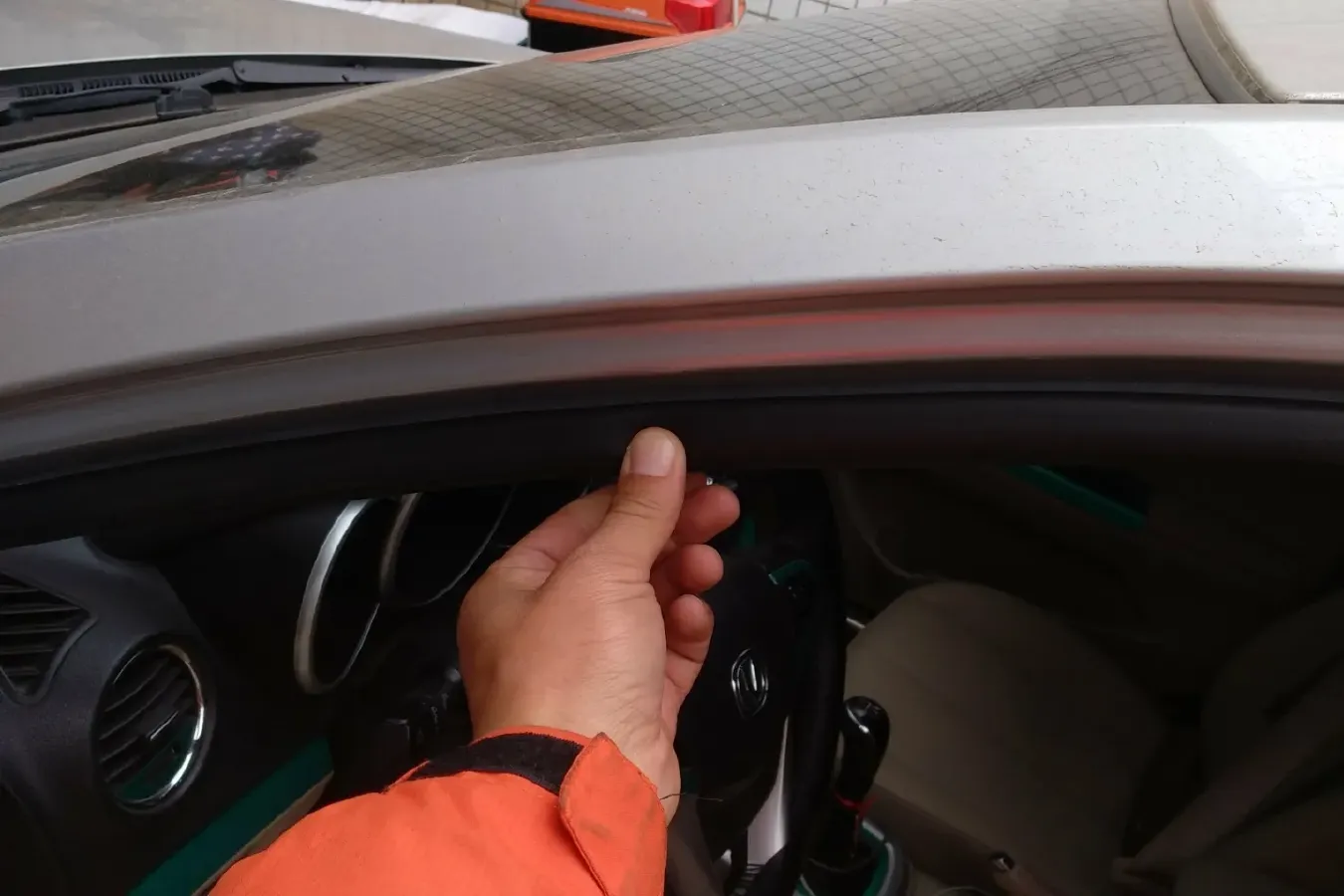 2014 ChangAn Eado 1.6L 125HP L4 5MT,autocango,china used car exporter,china ev exporter,chinese used car exporter,chinese used ev exporter