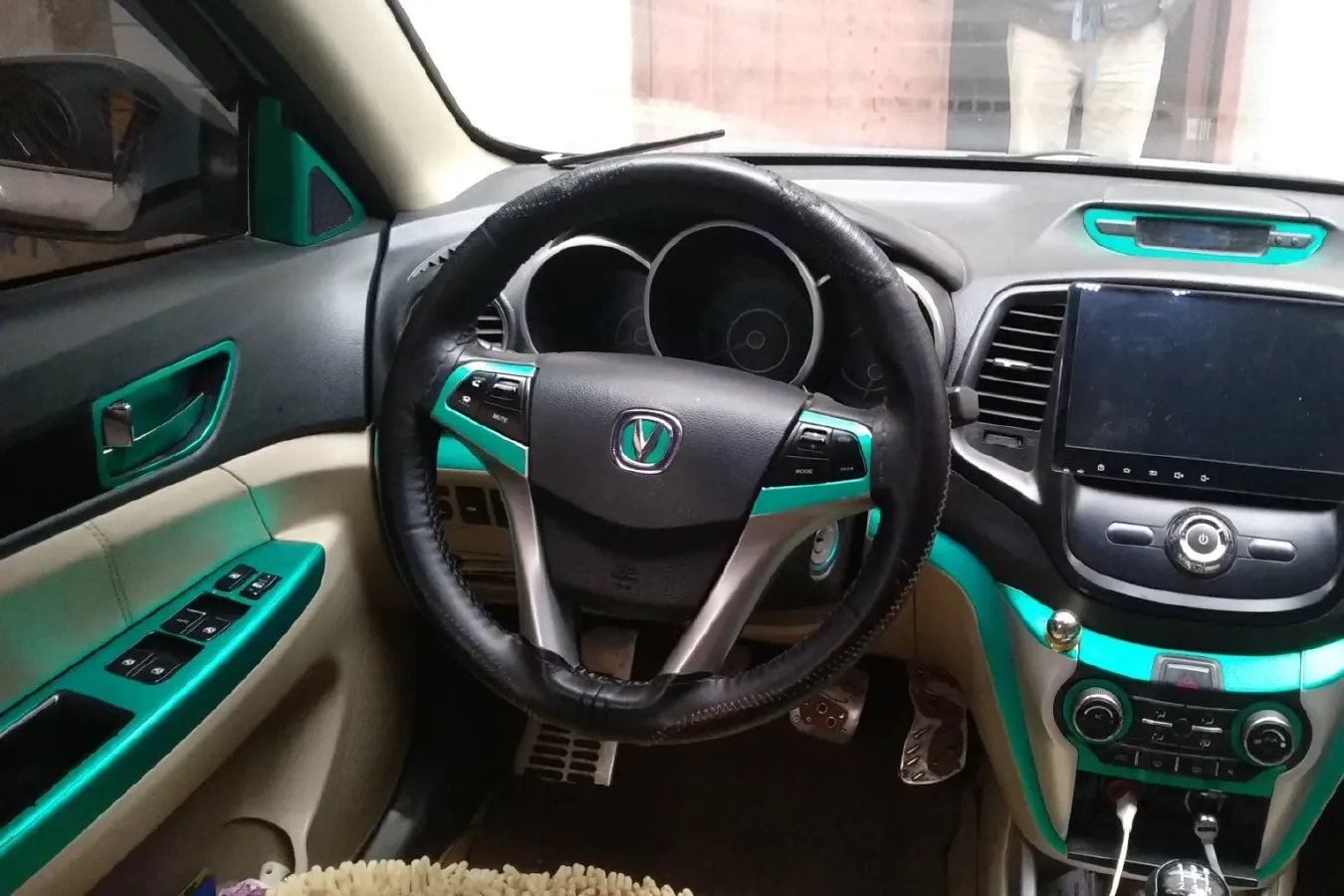 2014 ChangAn Eado 1.6L 125HP L4 5MT,autocango,china used car exporter,china ev exporter,chinese used car exporter,chinese used ev exporter