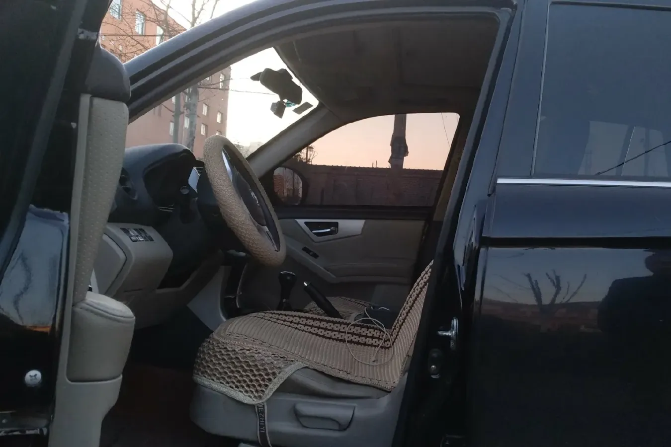 2012 LiFan X60 1.8L 133HP L4 5MT,autocango,china used car exporter,china ev exporter,chinese used car exporter,chinese used ev exporter