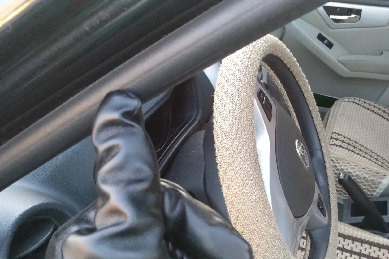 2012 LiFan X60 1.8L 133HP L4 5MT,autocango,china used car exporter,china ev exporter,chinese used car exporter,chinese used ev exporter