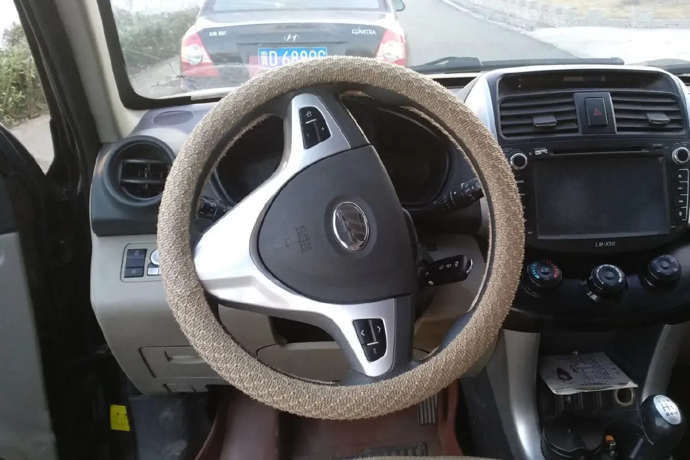 2012 LiFan X60 1.8L 133HP L4 5MT,autocango,china used car exporter,china ev exporter,chinese used car exporter,chinese used ev exporter