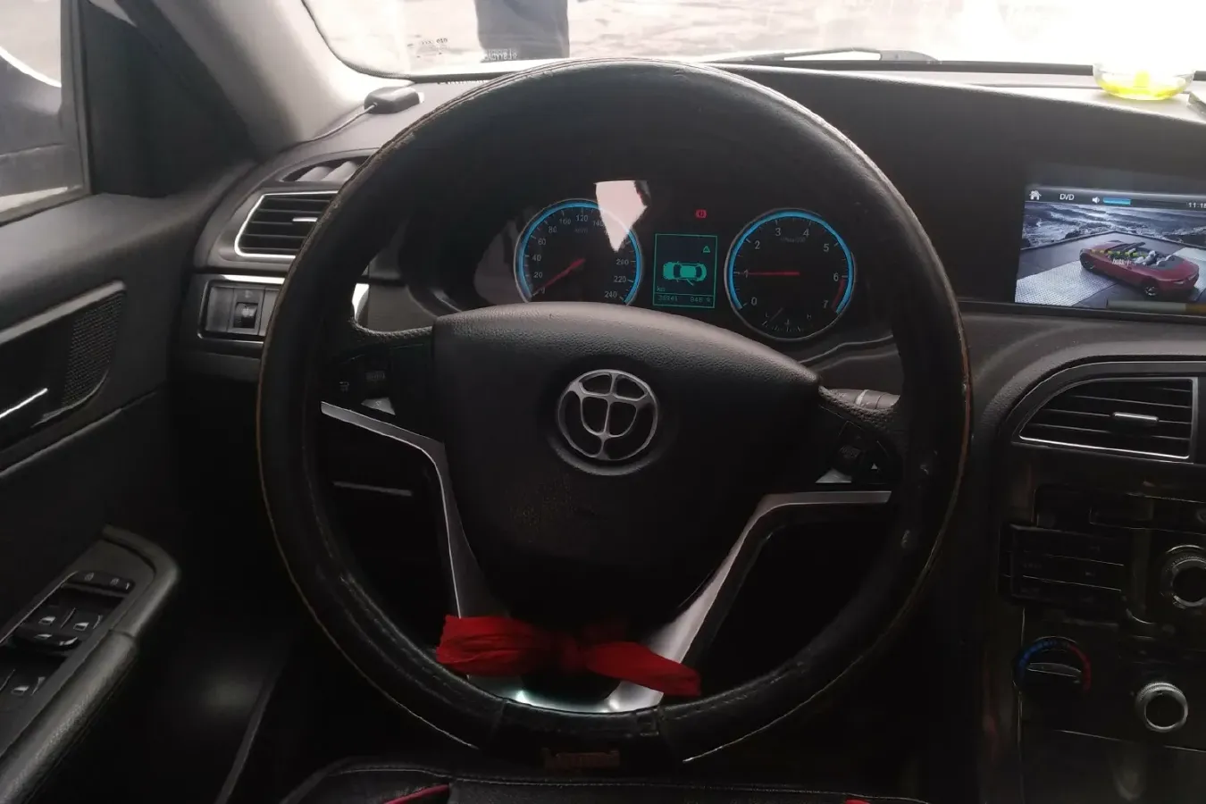 2014 Brilliance Auto V5 1.6L 118HP L4 5MT,autocango,china used car exporter,china ev exporter,chinese used car exporter,chinese used ev exporter