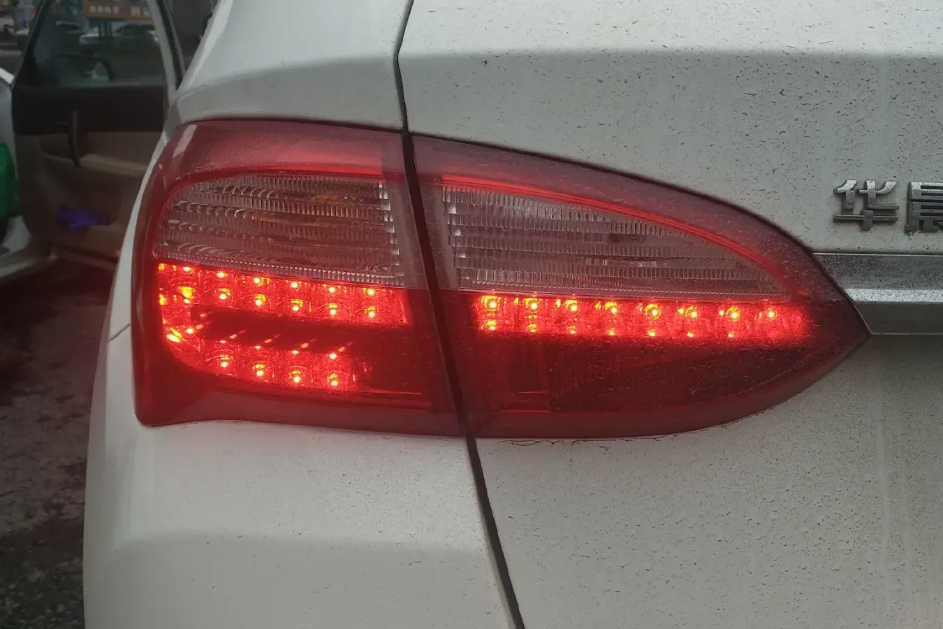 2014 Brilliance Auto V5 1.6L 118HP L4 5MT,autocango,china used car exporter,china ev exporter,chinese used car exporter,chinese used ev exporter