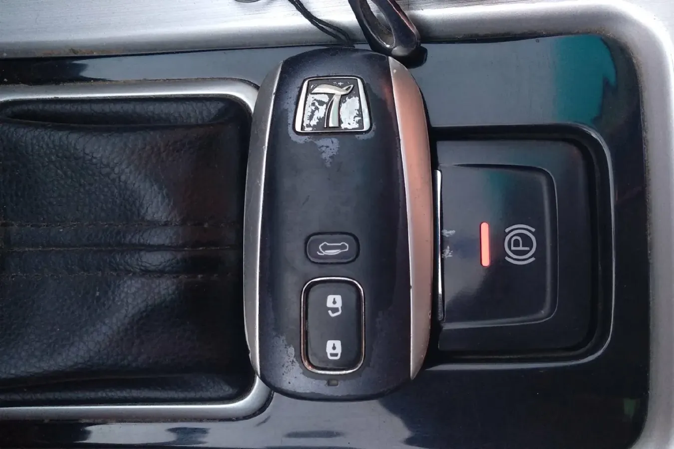 2013 Luxgen 5 1.8T 154HP L4 5AT,autocango,china used car exporter,china ev exporter,chinese used car exporter,chinese used ev exporter