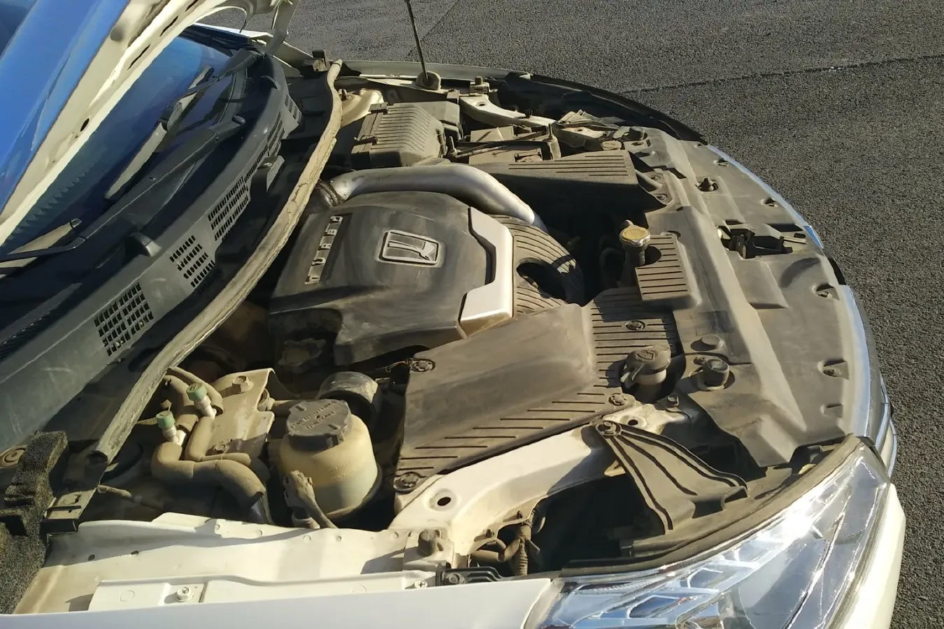 2013 Luxgen 5 1.8T 154HP L4 5AT,autocango,china used car exporter,china ev exporter,chinese used car exporter,chinese used ev exporter