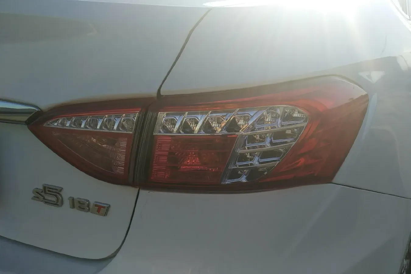 2013 Luxgen 5 1.8T 154HP L4 5AT,autocango,china used car exporter,china ev exporter,chinese used car exporter,chinese used ev exporter